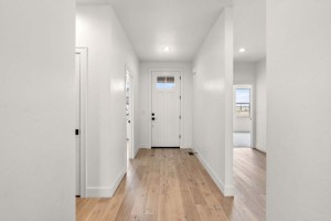 10-web-or-mls-1805-N-Black-Elm-10