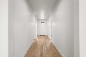 30-web-or-mls-1805-N-Black-Elm-30