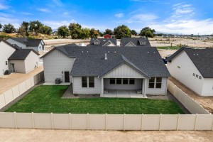 52-web-or-mls-1805-N-Black-Elm-52